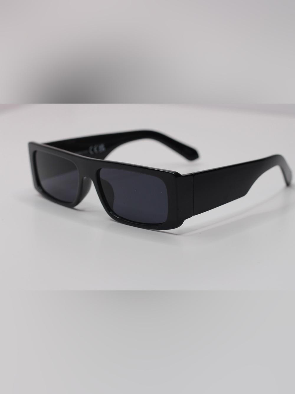 Men's Black Rectangular Sunglasses - Sleek Everyday Style